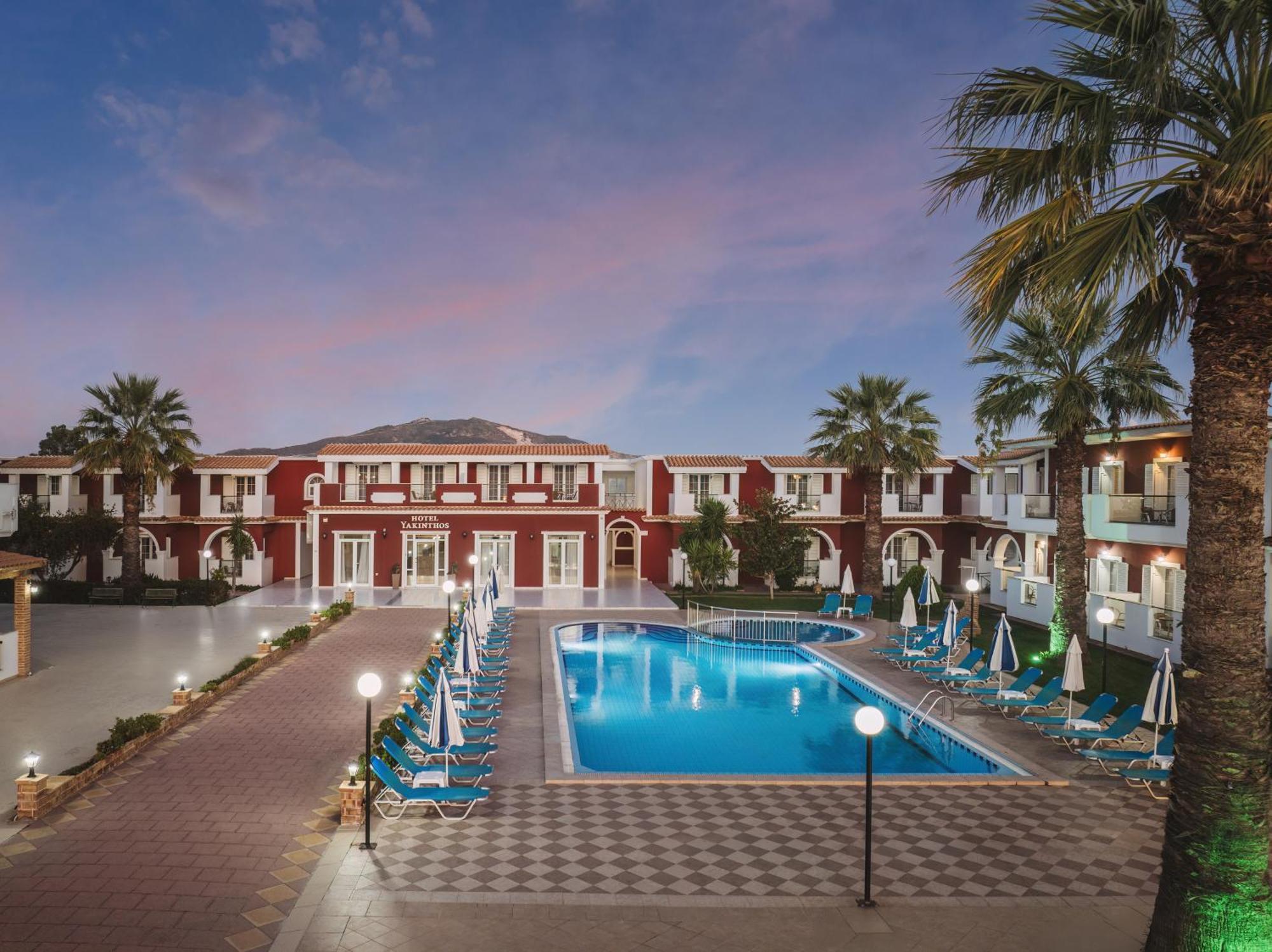Yakinthos Hotel 라가나스 외부 사진