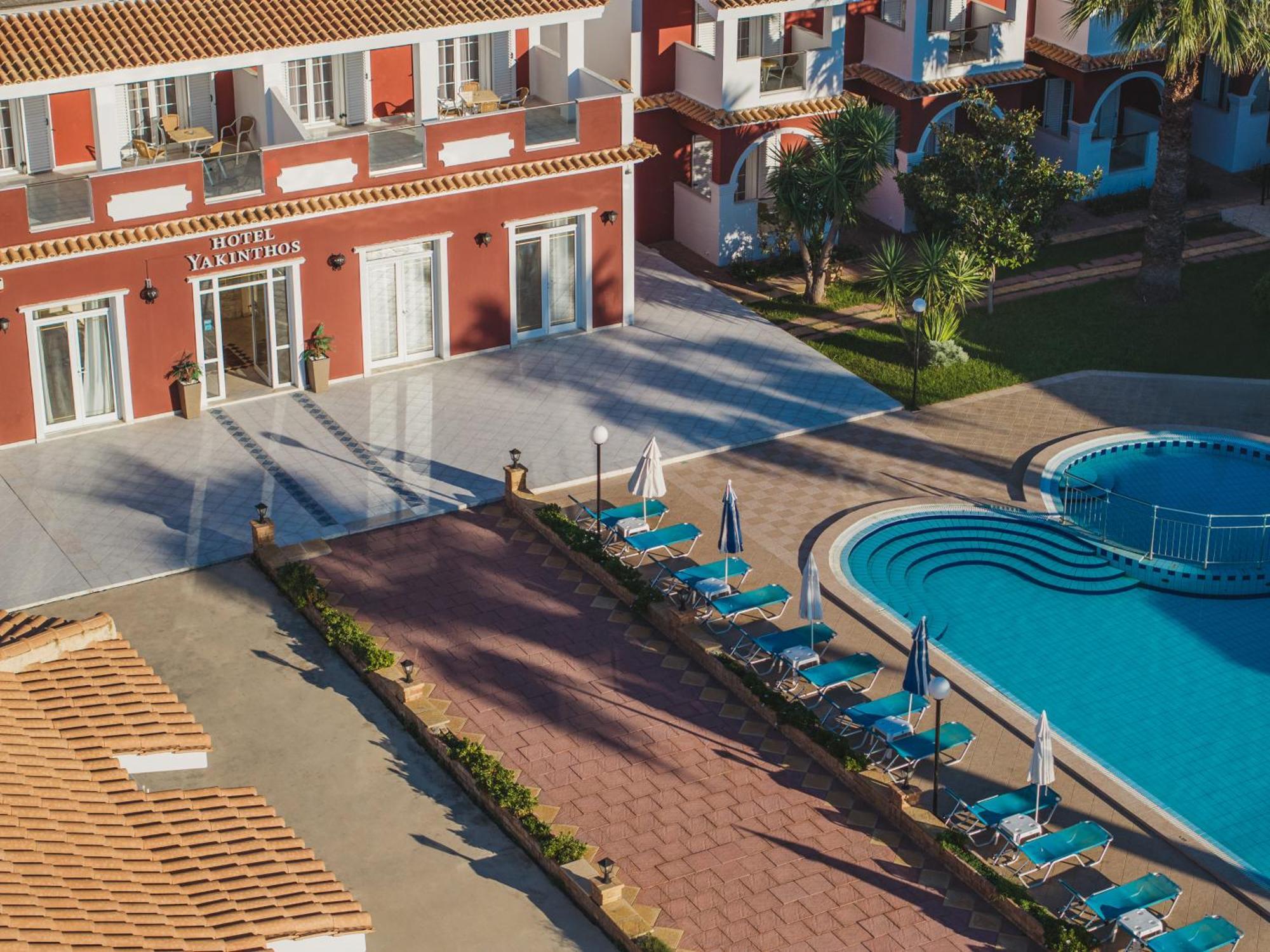 Yakinthos Hotel 라가나스 외부 사진