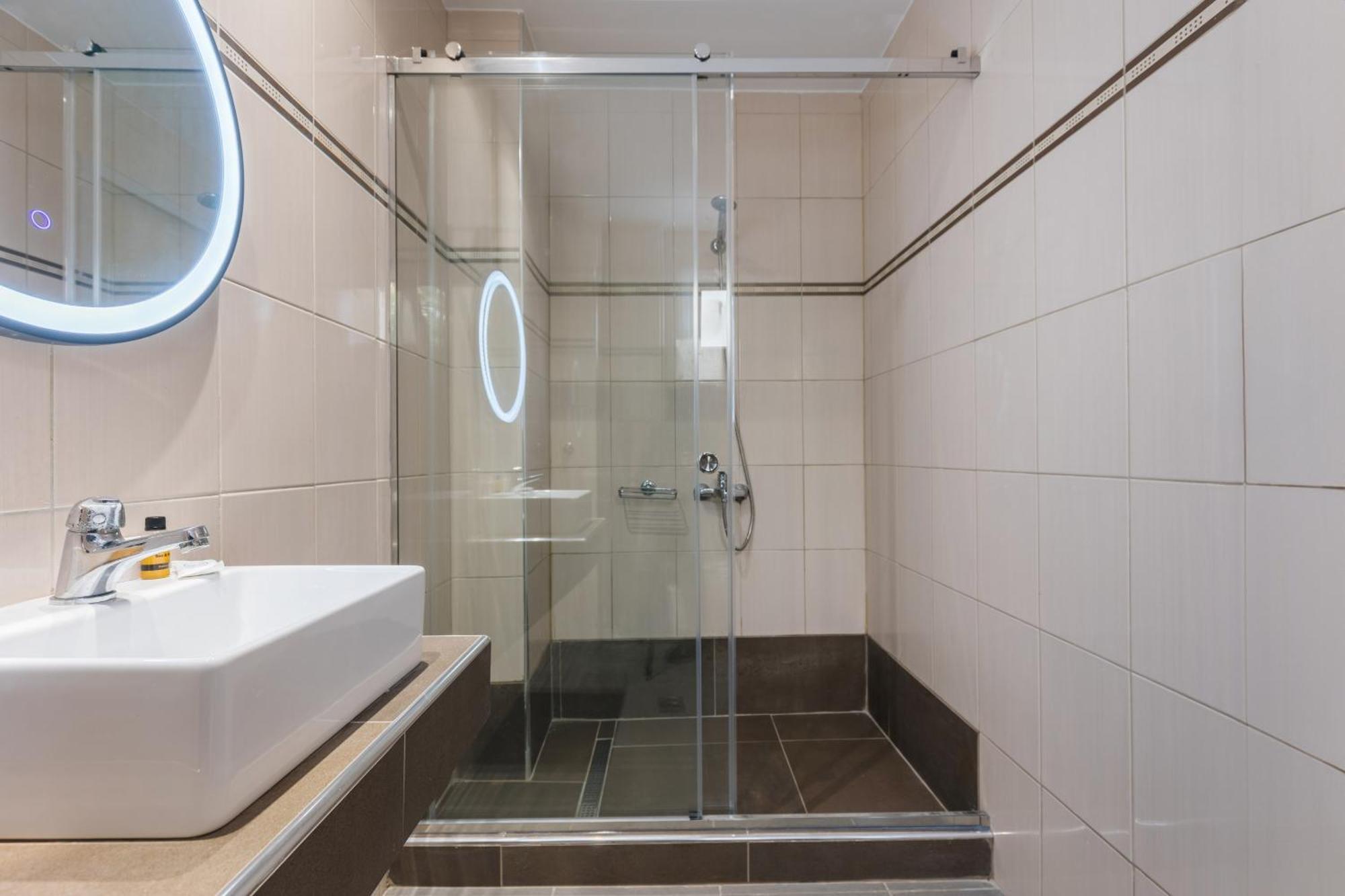Yakinthos Hotel 라가나스 외부 사진