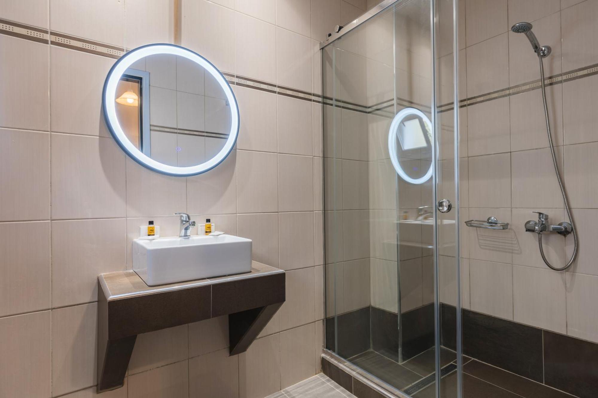 Yakinthos Hotel 라가나스 외부 사진